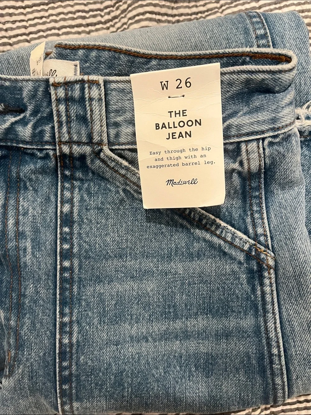 Madewell Balloon Jean in Light Blue Denim - Picture 1 of 2